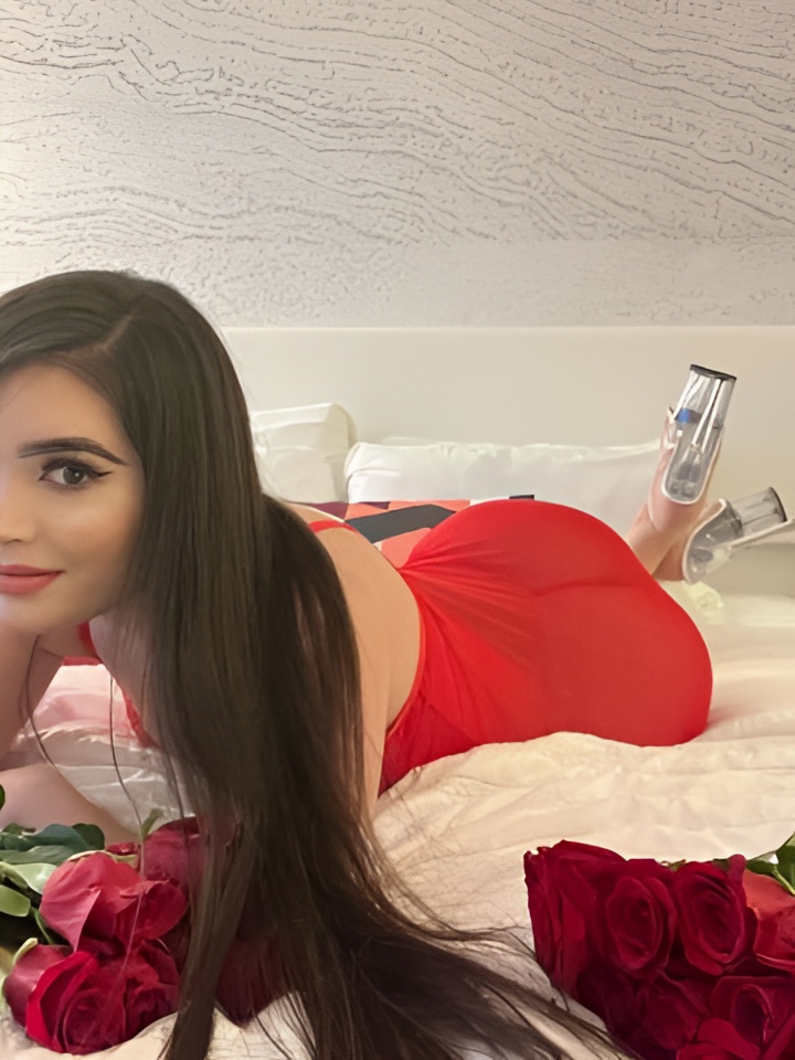 Регина привлекательная девушка из Стерлитамака цена от 5000 руб