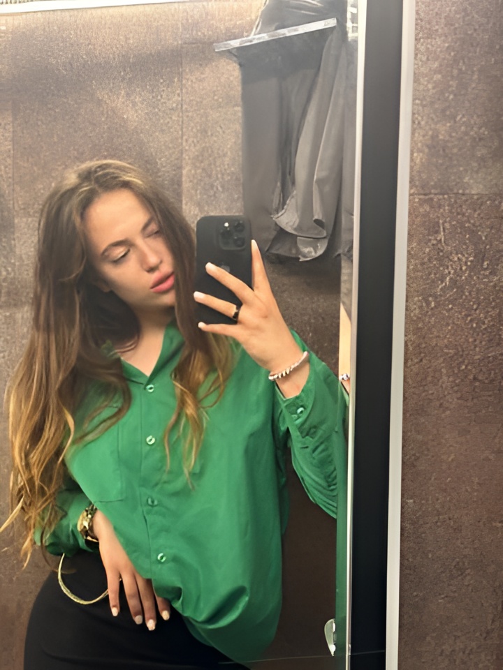 Индивидуалка Сарра, доступна для личного знакомства от 10000 руб